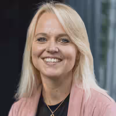 Julia - Sales Managerin